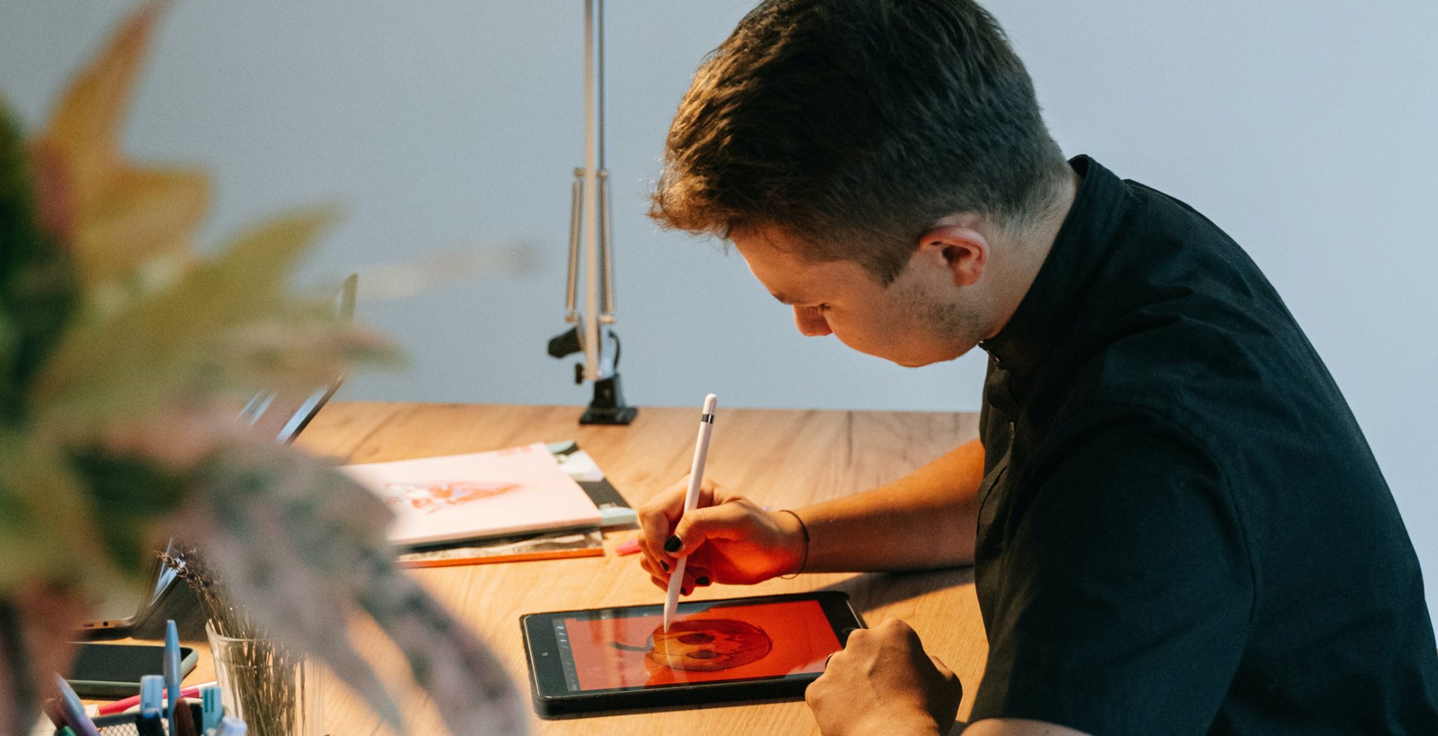 ⎯   Hayal gücümüzü kullanırız